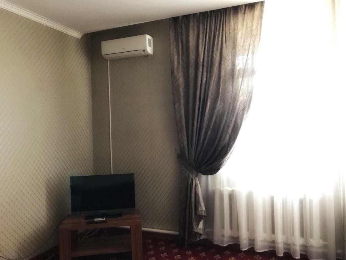Park House Taldykorgan Hotel Екстериор снимка