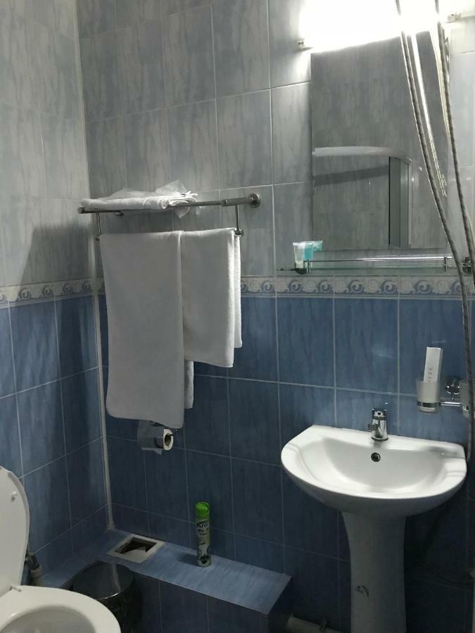 Park House Taldykorgan Hotel Екстериор снимка